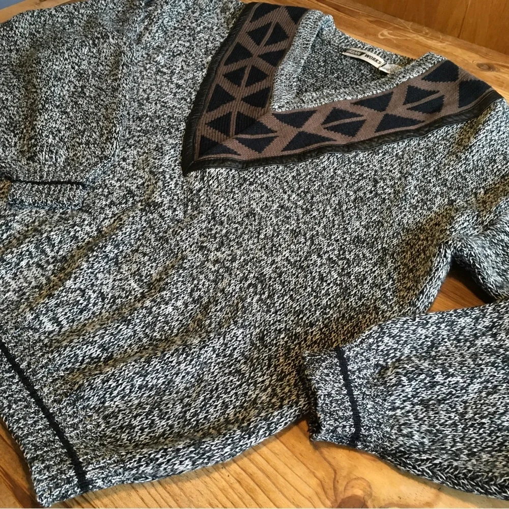 Sale🌟VTG URBAN WORKS Sweater - Picture 7 of 15